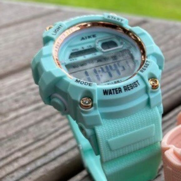FLAPI Waterproof Wrist Watch w/Alarm
